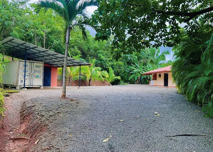 Сasa de vacaciones Casa Nekori Wonderful Mountain View 15 Minutes From Samara