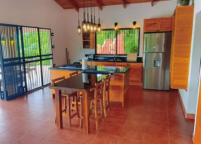 Casa Nekori Wonderful Mountain View 15 Minutes From Samara *