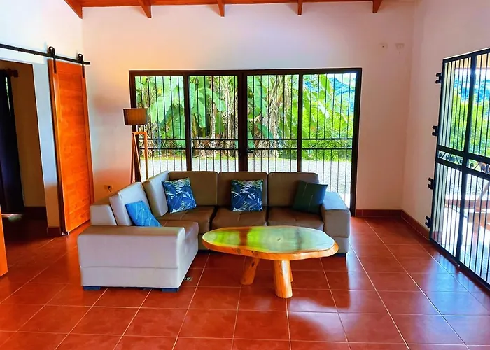 Сasa de vacaciones Casa Nekori Wonderful Mountain View 15 Minutes From Samara